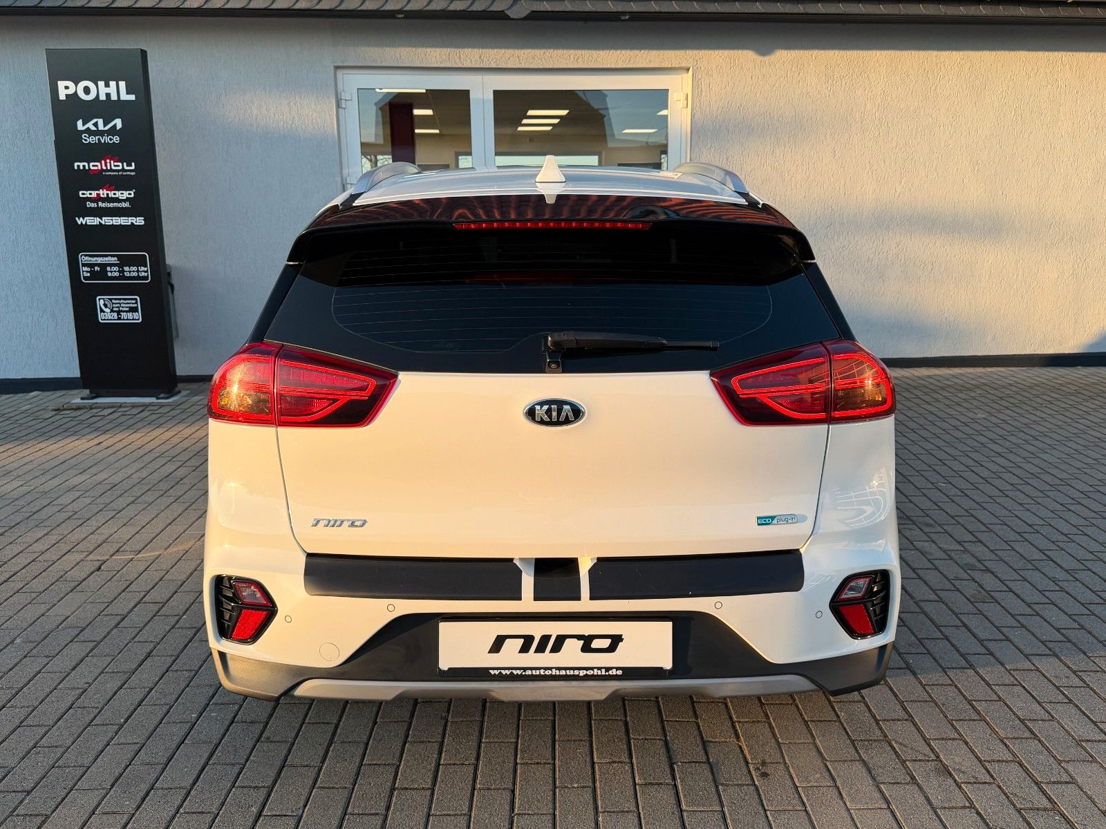 Fahrzeugabbildung Kia Niro Vision Plug-in Hybrid Navigation Style Pake