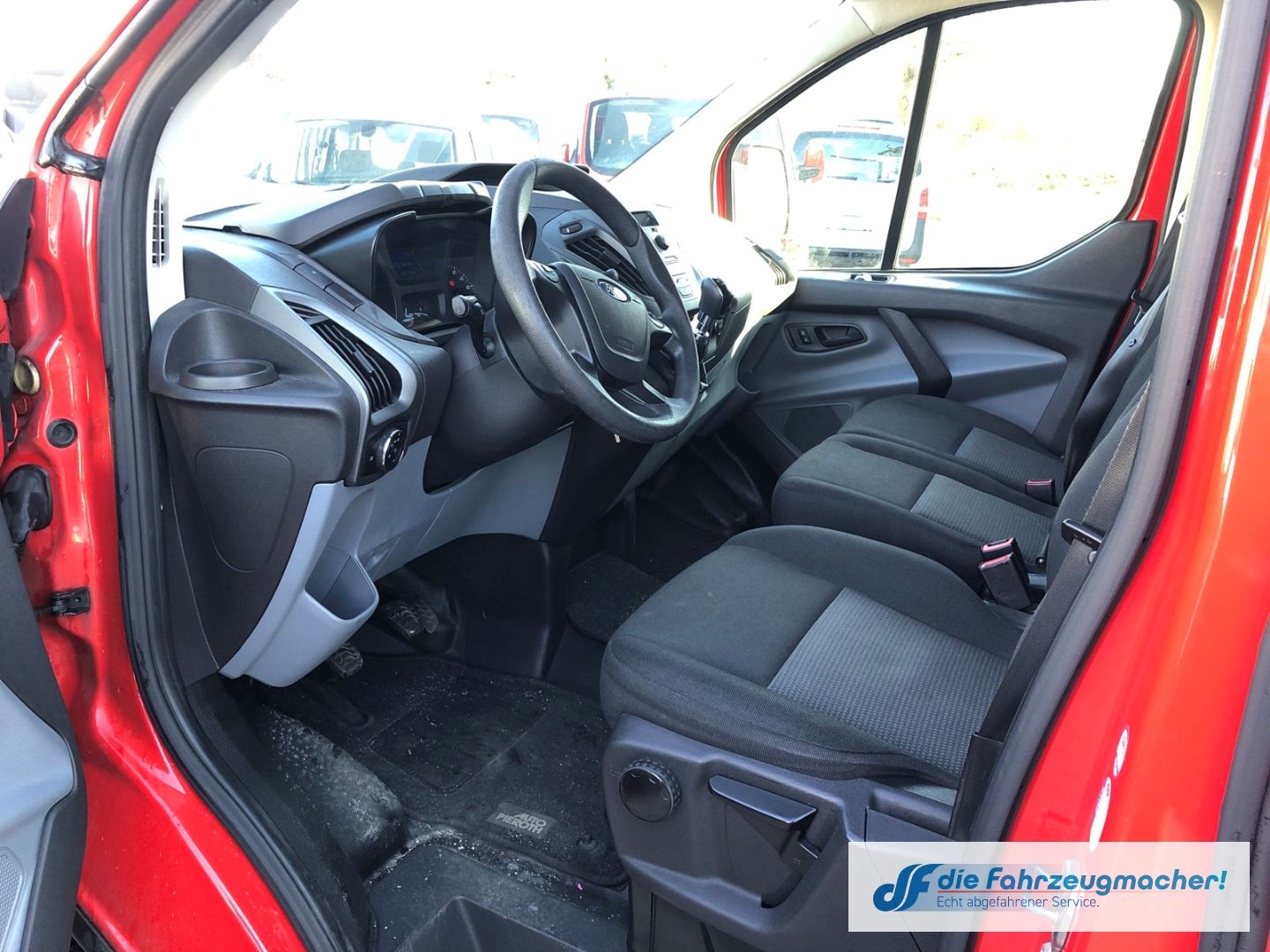 Fahrzeugabbildung Ford Transit Custom Kombi 300 L1 2.2 TDCi *2398 *KLIM