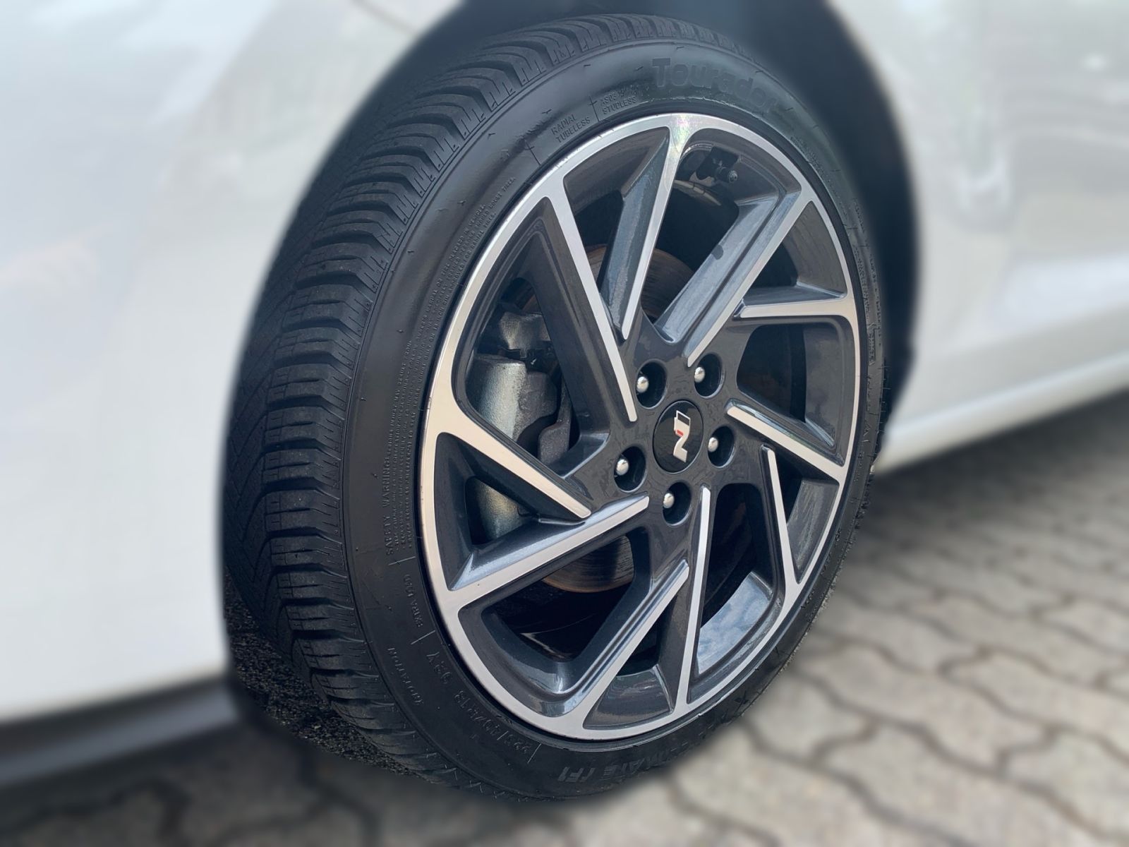 Fahrzeugabbildung Hyundai i30 Kombi 1.5 T-GDI 7-DCT N-Line Mild-Hybrid