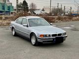 BMW 735i V8 LIEBHABER XEN LEDER BMW S-HEFT - scheckheftgepflegte BMW 735
