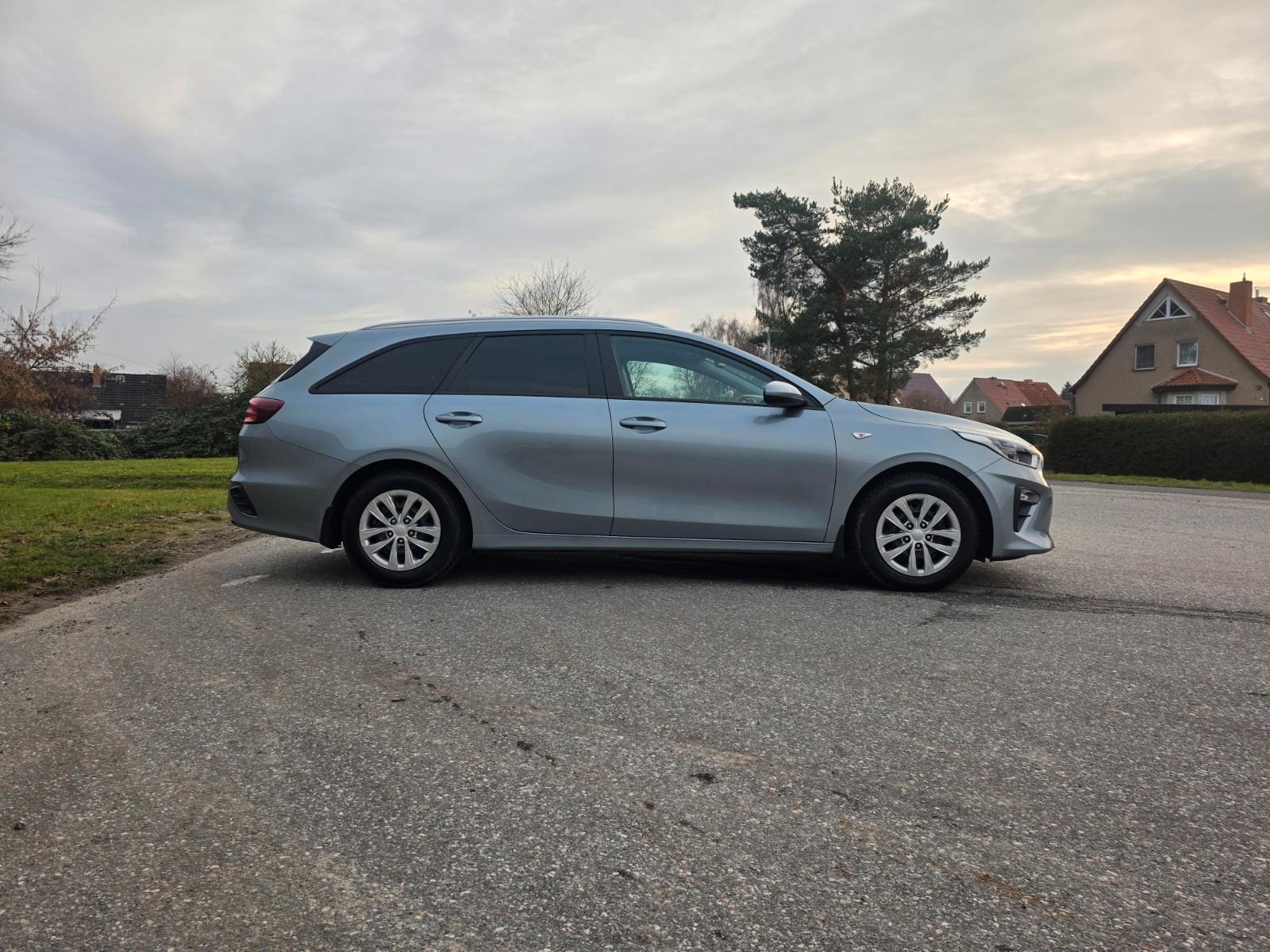 Kia cee'd Sportswagon 1.4 T-GDI Vision Sportswag...