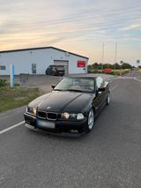 BMW e36 328i Cabrio M Paket Manuell - BMW aus 1996: Cabrio