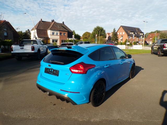 Ford Focus RS + Navi / Winterpaket / Komfortpaket 