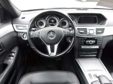 Mercedes E 200 - 9