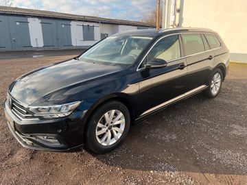 Volkswagen Passat - 8