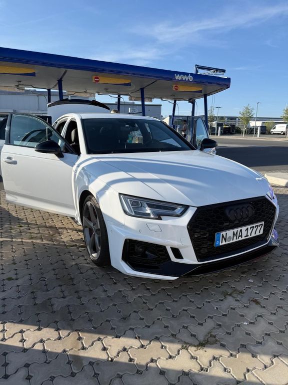 Image of Audi A4