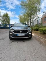 Volkswagen VW T-Rock  Automatik , 2.0 TDI Bj 2019 - Volkswagen T-Roc mit Diesel-Antrieb: Kombi, Automatik