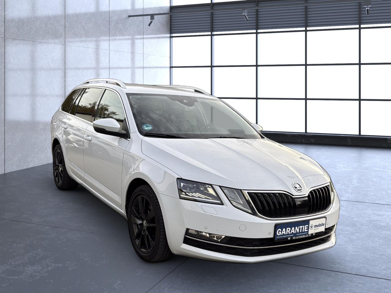 Fahrzeugabbildung SKODA Octavia Combi Style / AHK / unfallfrei / Top !!