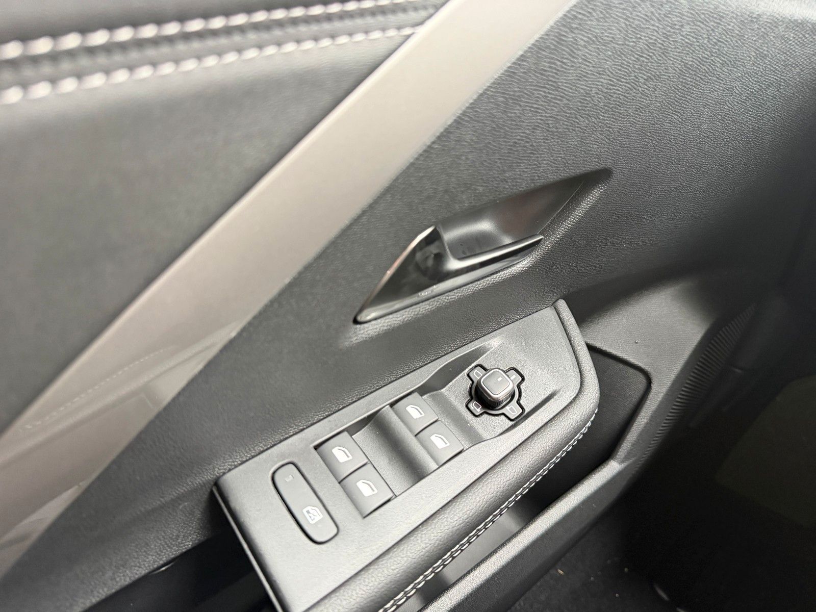Fahrzeugabbildung Opel Astra L ST GS 145PS Hybrid Kamera/LED!