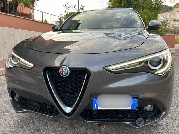 Alfa Romeo Stelvio 2.2 Turbodiesel 180 CV Execut