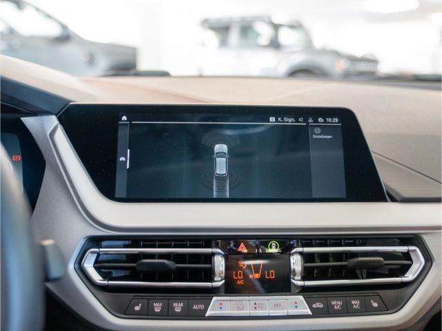BMW 118 i Aut. Advantage Navi e-Heckkl. DigiCockpit  foto 24