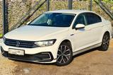 Volkswagen Passat Lim. GTE - Volkswagen Passat mit Hybrid-Antrieb: Limousine