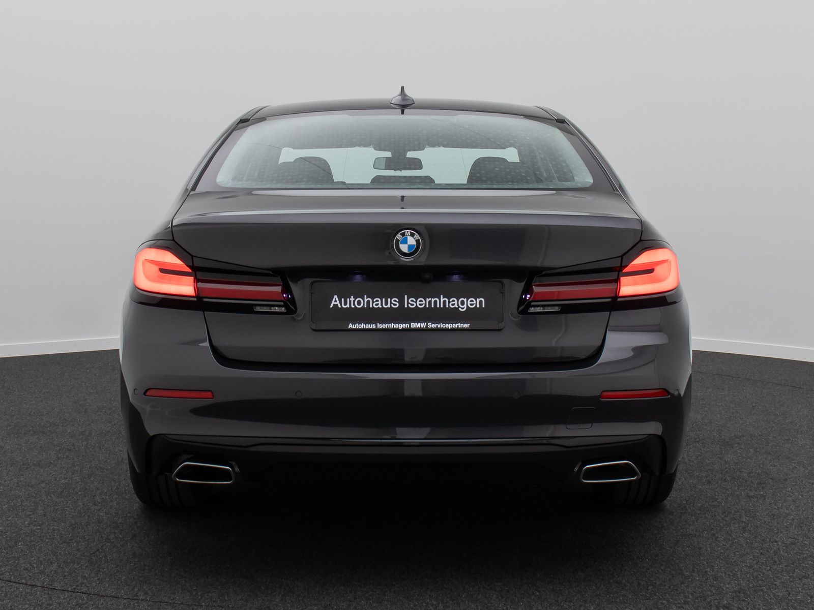 Fahrzeugabbildung BMW 530i DriveAss Alarm DAB Kamera CoickpitPro WLAN