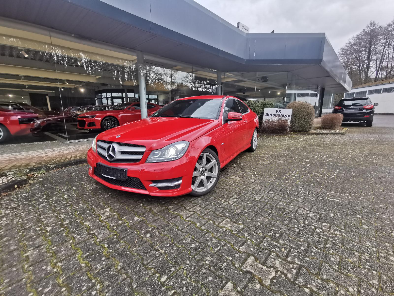 Mercedes-Benz C 180 Coupe AMG BlueEfficiency