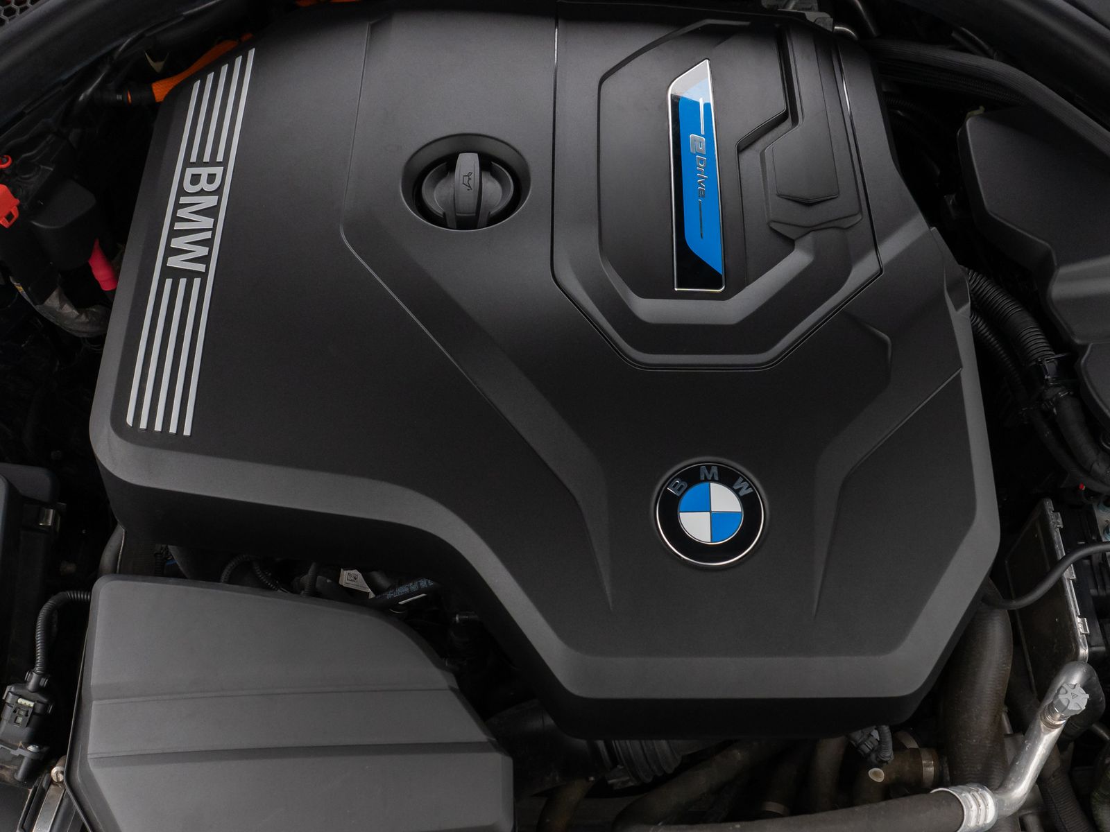 Fahrzeugabbildung BMW 330e xD M Sport Panoram Kamera Laser HUD DAB H/K