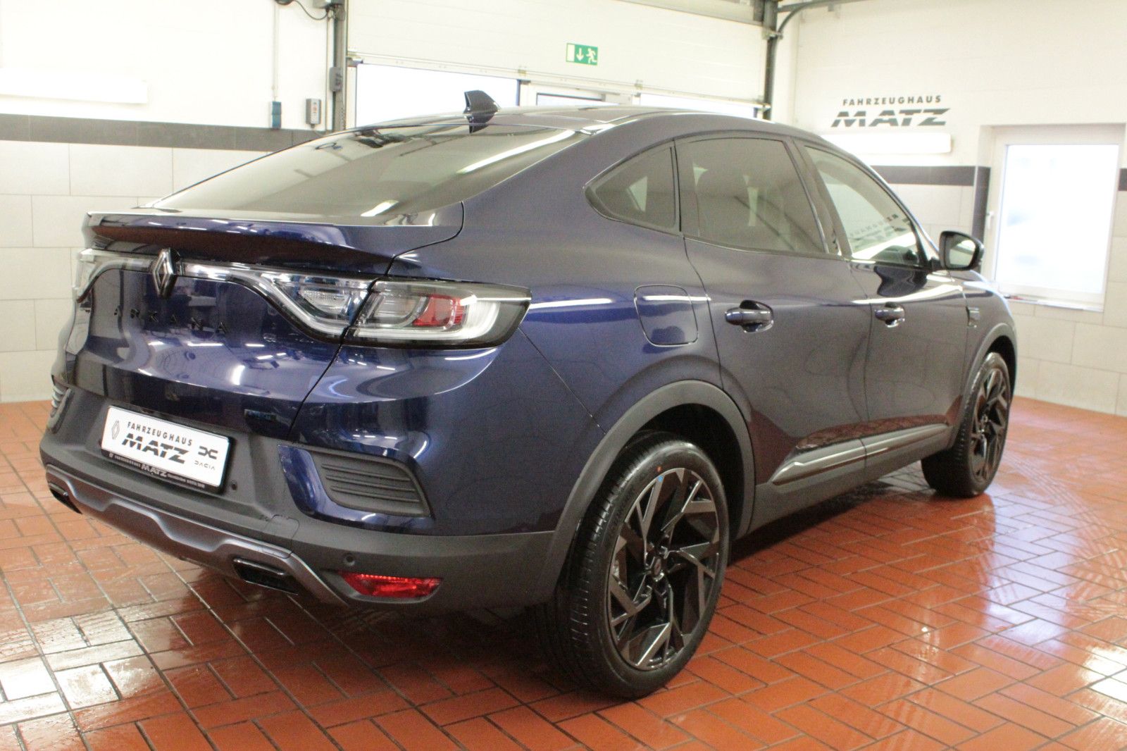 Fahrzeugabbildung Renault Arkana E-TECH Full Hybrid 145 Esprit Alpine BOSE