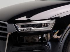 AUDI Q3 2.0 TDI quattro S tronic sport/Bose/AHK/DAB/