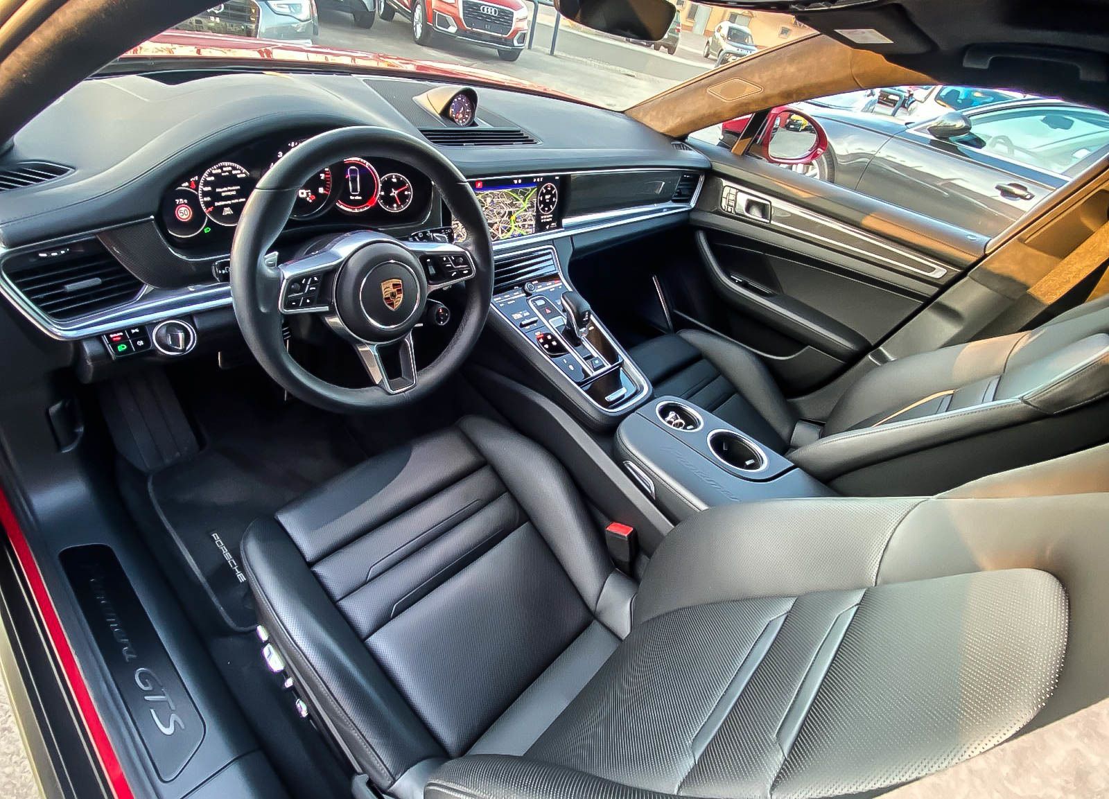 Fahrzeugabbildung Porsche Panamera SportTurismo GTS 4.0 NIGHT VISION ANHZV