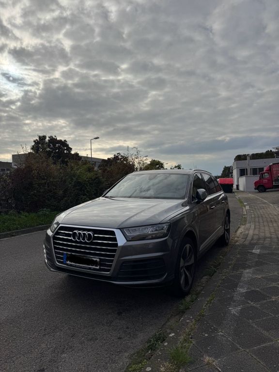 Image of Audi Q7