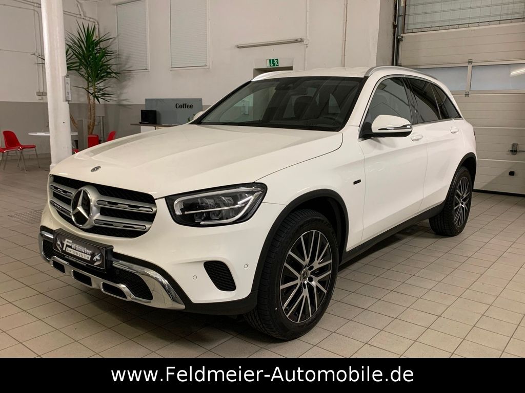 Image of Mercedes-Benz GLC 300