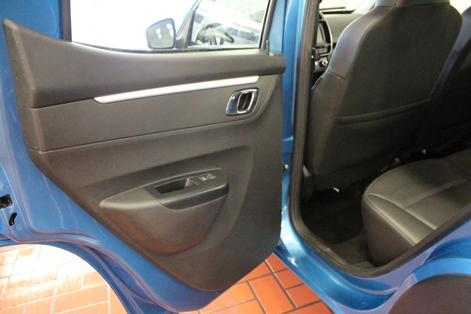 Fahrzeugabbildung Dacia Spring 45 Electric Expression MediaNav CCS