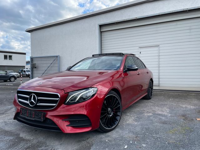 Mercedes-Benz E 220d  AMG-Line /Pano /Widescreen/Kamera