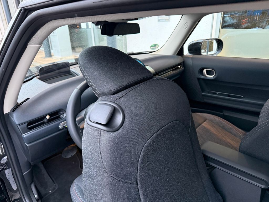 MINI Cooper C ESSENTIAL/ PAKET S/ LED/ EXPERIENCE MOD MINI Cooper C ESSENTIAL/ PAKET S/ LED/ EXPERIENCE MOD