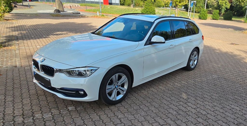 Image of BMW 320