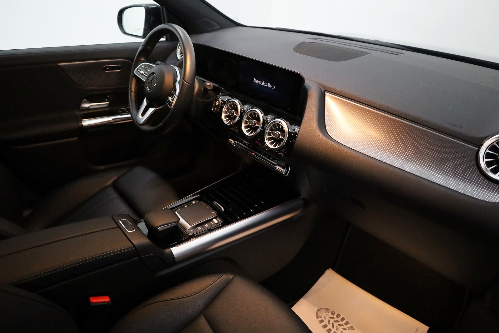 Fahrzeugabbildung Mercedes-Benz GLA 200 Progressive,Leder,Navi,LED,SH,Kamera,