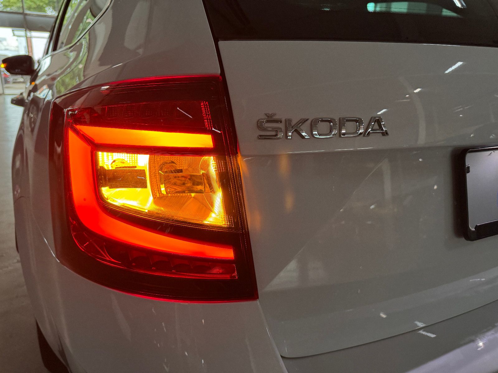 Fahrzeugabbildung SKODA Octavia STYLE 4X4 PANO NEUER MOTOR / MEGA VOLL