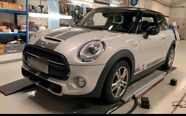 MINI Mini Cooper S F56 PANO/SHZ/PDC/RFK/HUD/NAV