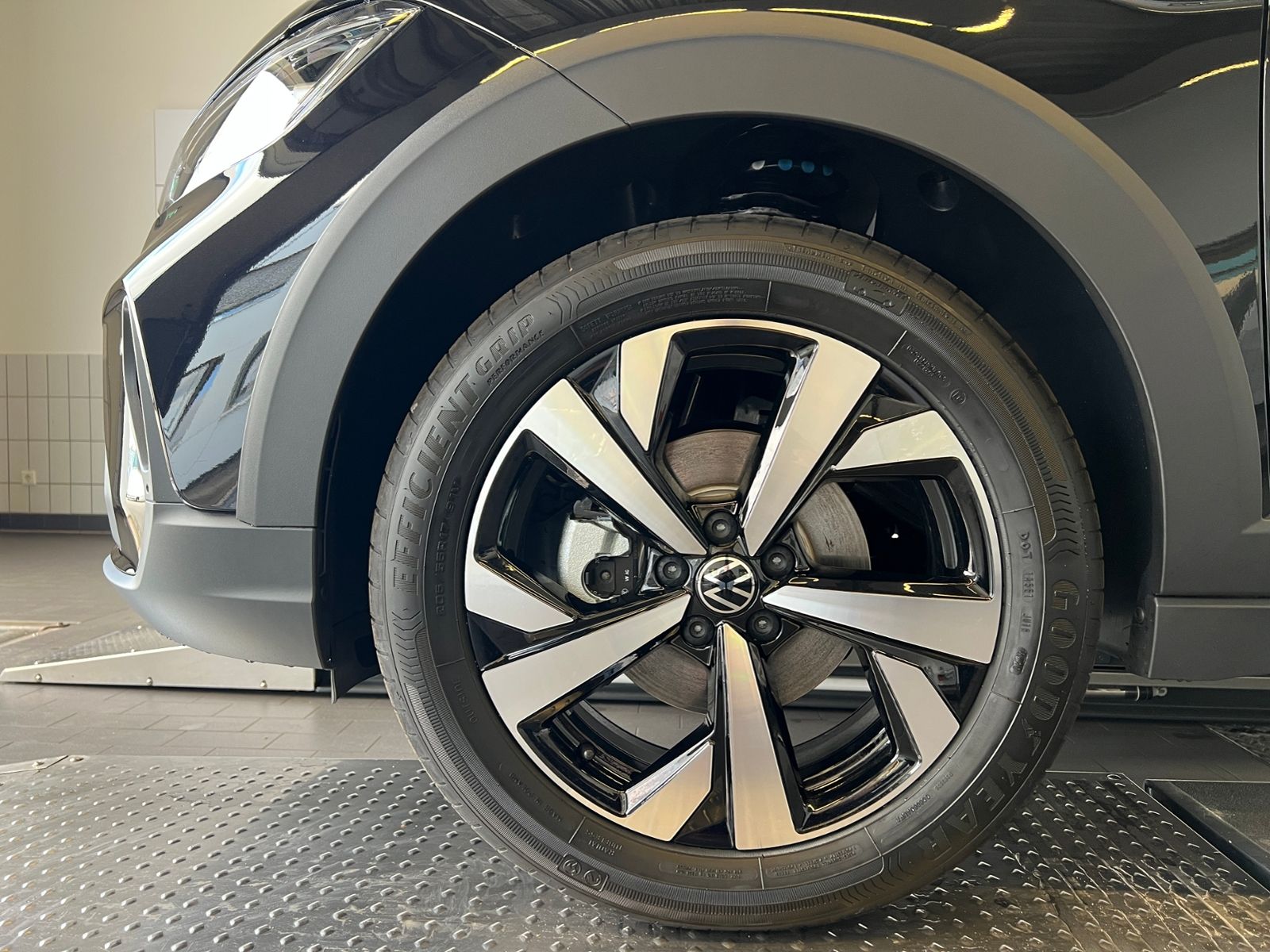 Fahrzeugabbildung Volkswagen Taigo Life 1.0 TSI DSG *Matrix,LED,ACC,Kamera,17