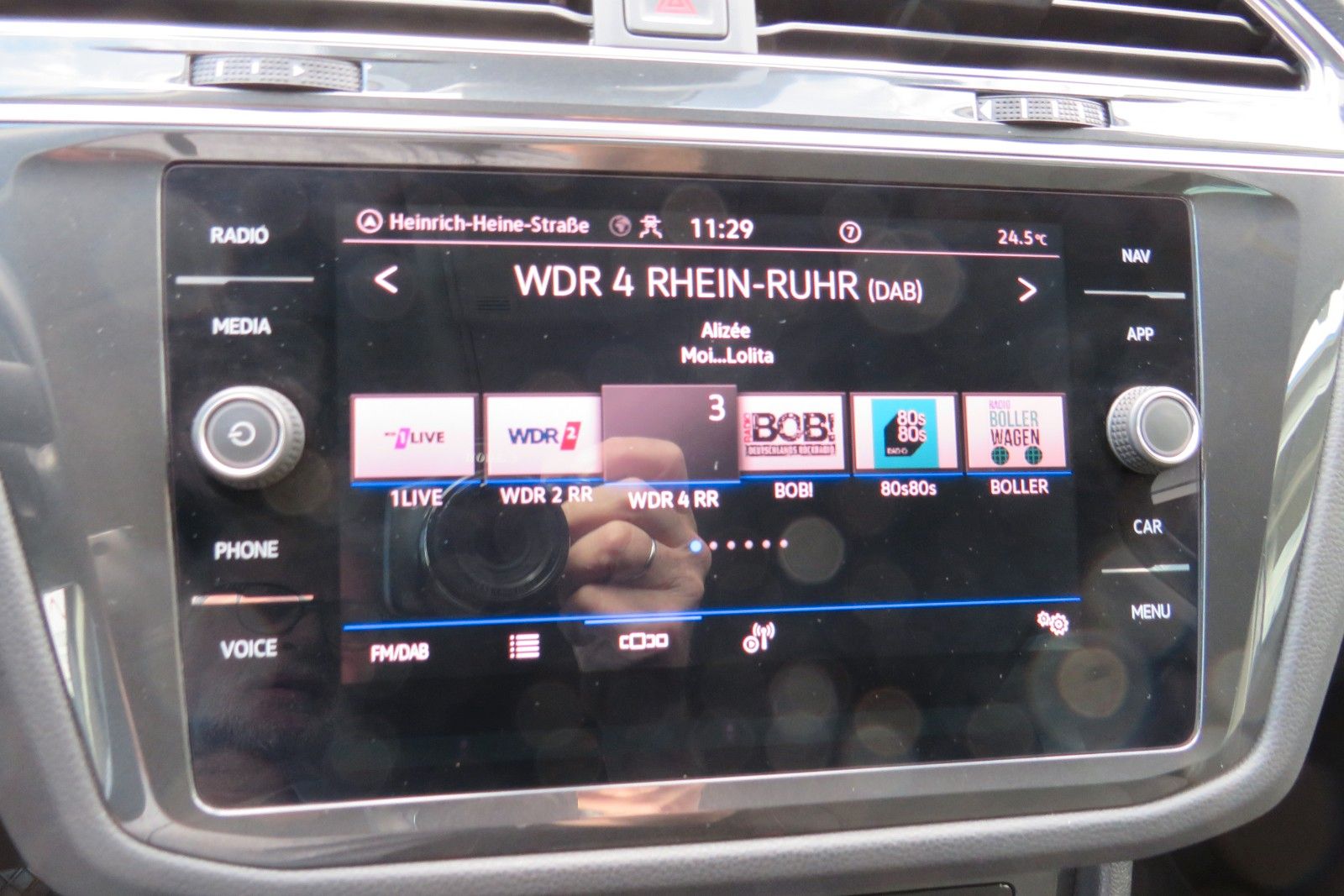 Fahrzeugabbildung Volkswagen Tiguan Life DSG AHK KAMERA ACC PDC SITZH. NAVI 1