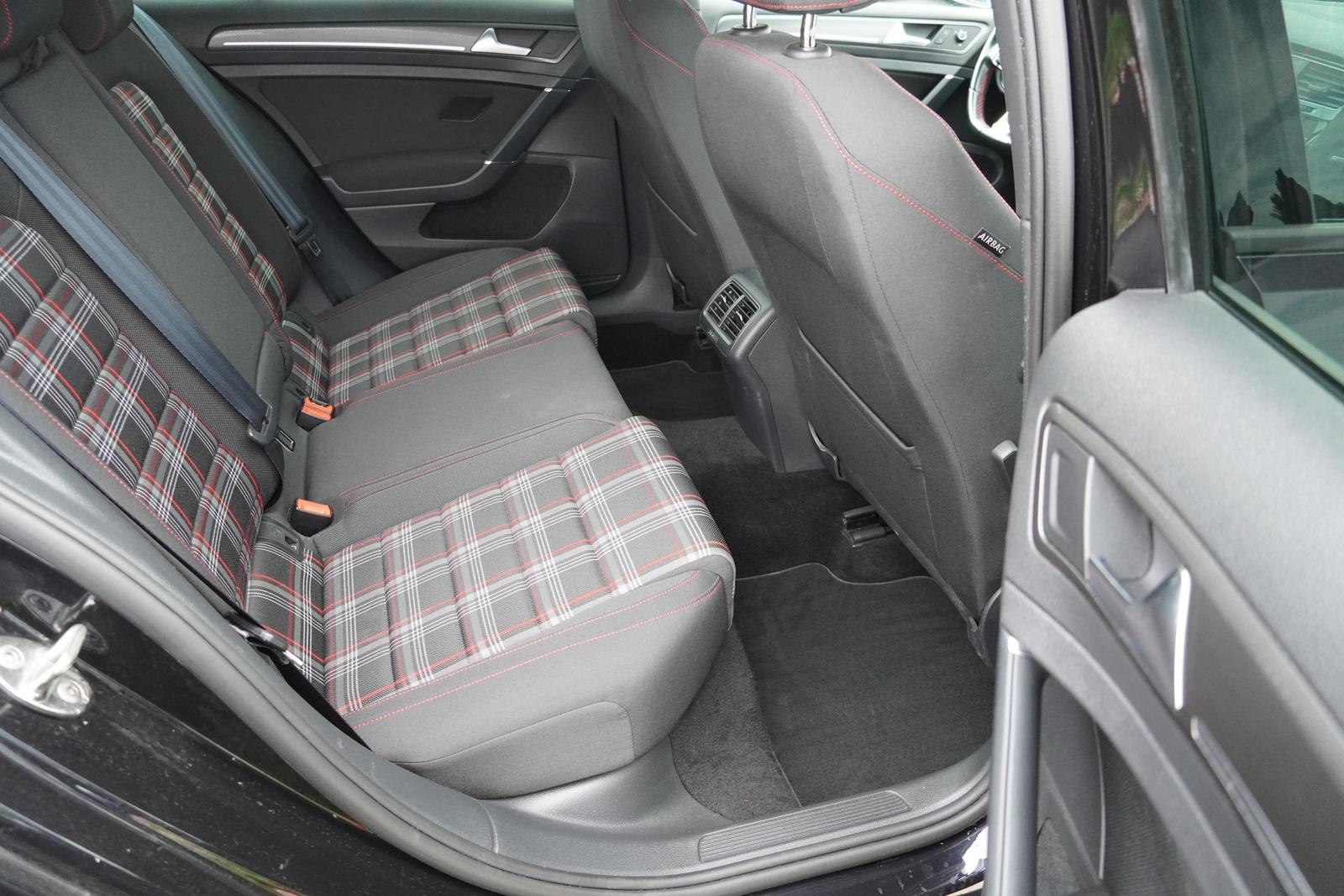 Volkswagen Golf VII 2.0 GTI Performance DSG LED Navi ACC