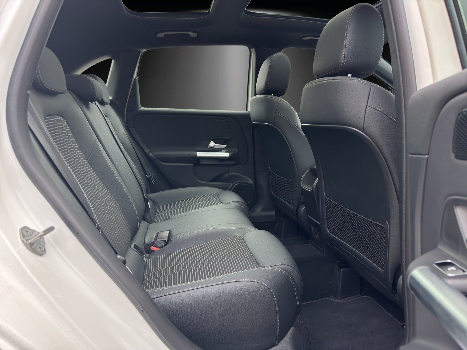 Fahrzeugabbildung Mercedes-Benz B 200 HighEndMBUX Business LED Pano Progres Hifi