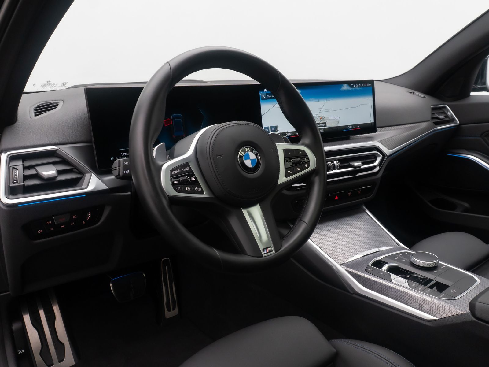 Fahrzeugabbildung BMW 330d xD M Sport DAB Kamera HUD Panorama HiFi 19"