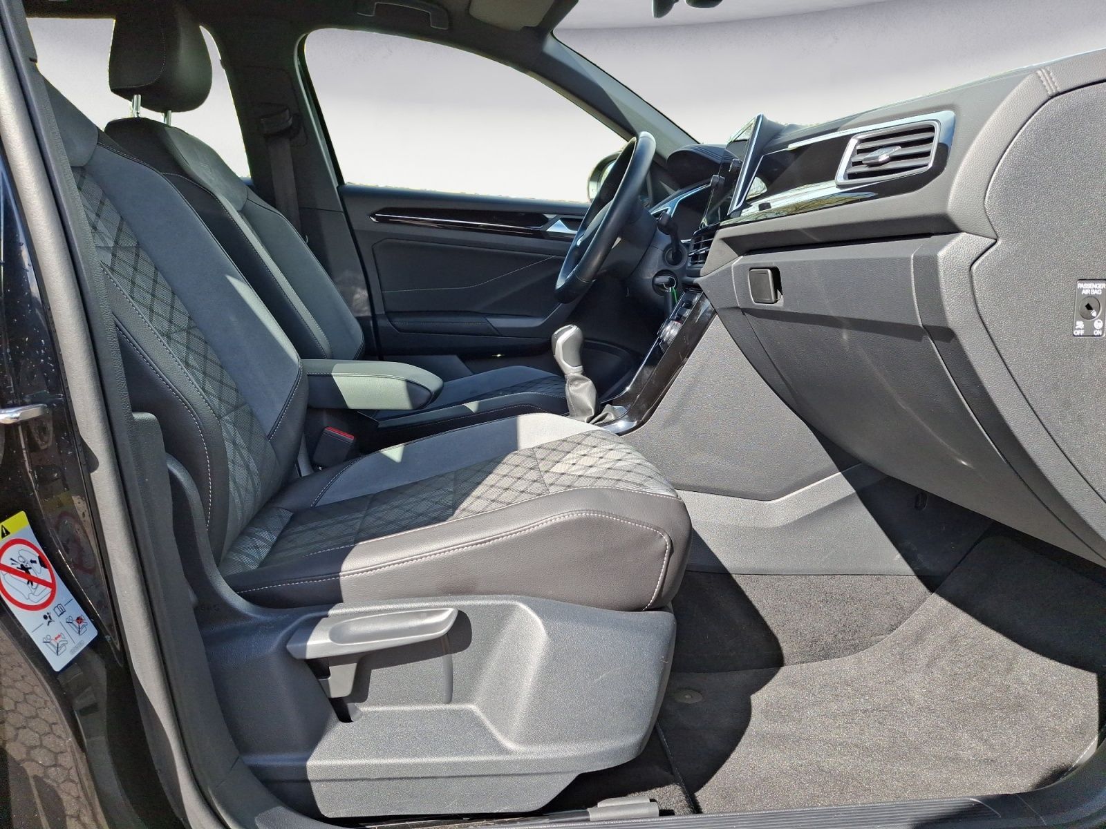 Volkswagen T-Roc - Bild 17