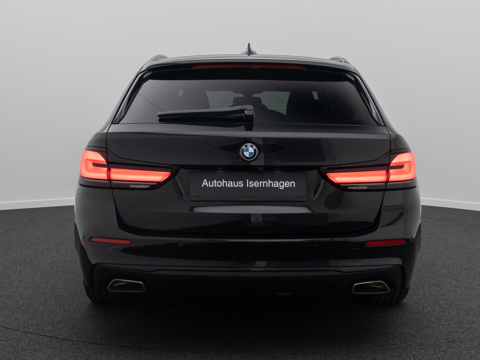 Fahrzeugabbildung BMW 530d xD Komfort DAB HUD Laser Kamera AHK HiFi