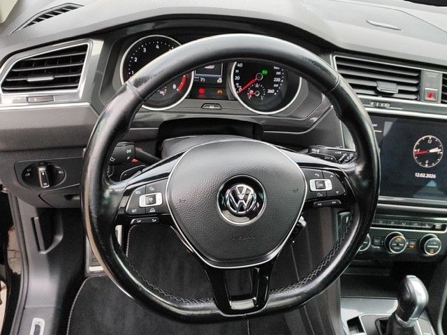 Fahrzeugabbildung Volkswagen Tiguan Join 4Motion*Pano*Navi*SitzHZ*PDC*ACC*