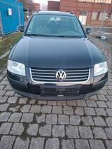 Volkswagen VW Passat  1,6 - Volkswagen Passat aus 2003: Kombi