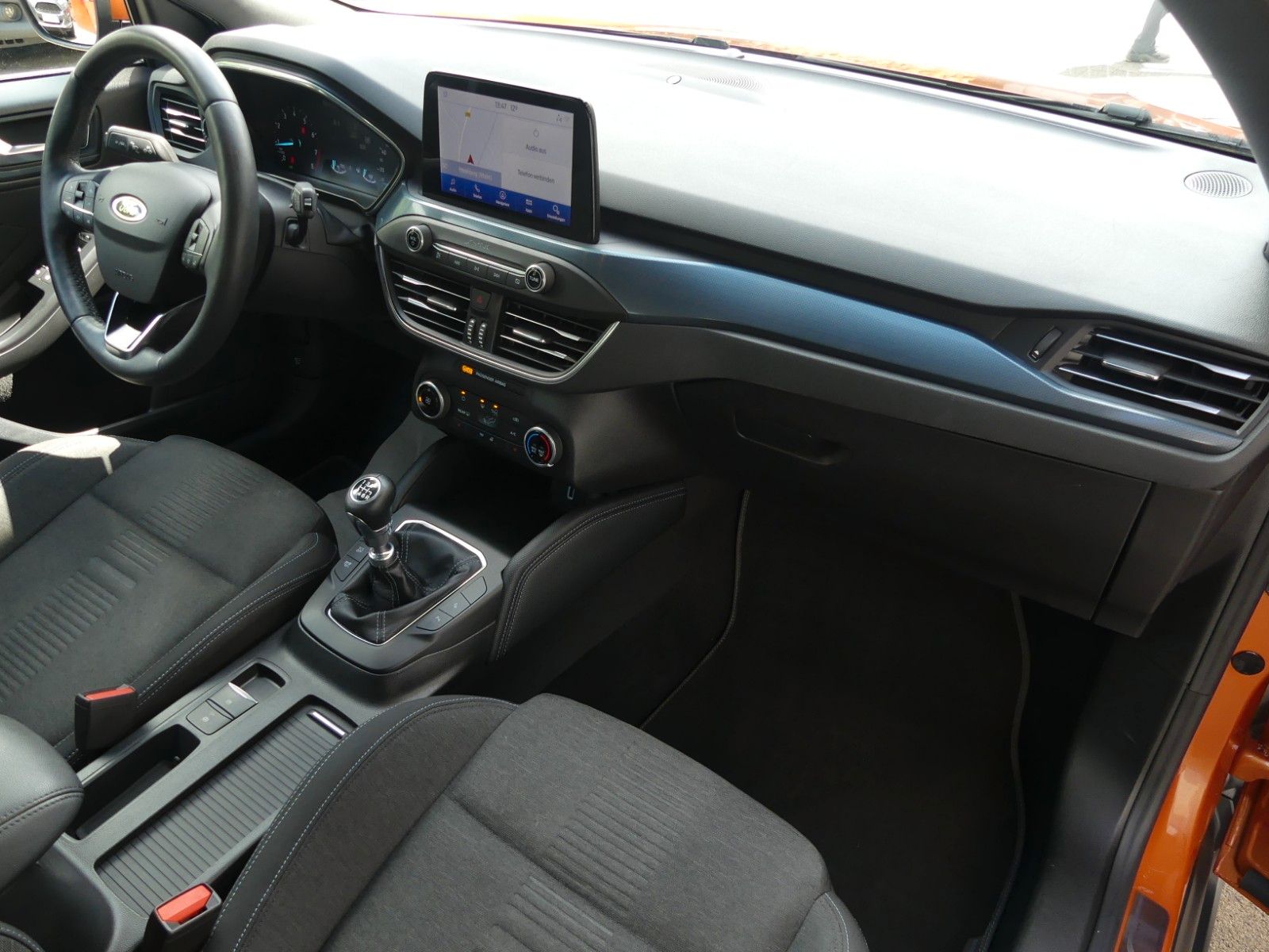 Fahrzeugabbildung Ford Focus Turnier Active*ACC*RFK*