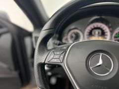 MERCEDES-BENZ E 200 CGI / NUR 54.tKM / GARANTIE / 2.HD MERCEDES-BENZ E 200 CGI / NUR 54.tKM / GARANTIE / 2.HD
