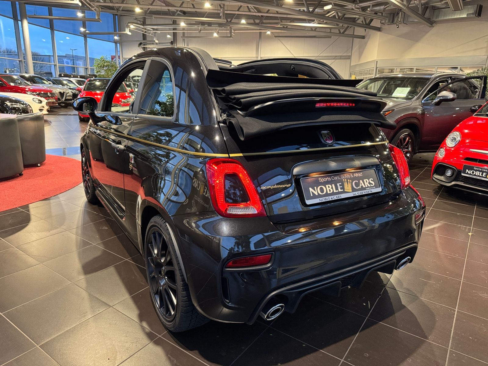 Fahrzeugabbildung Abarth 595C  Scorpioneoro Turismo - 2000 Stk weltweit!