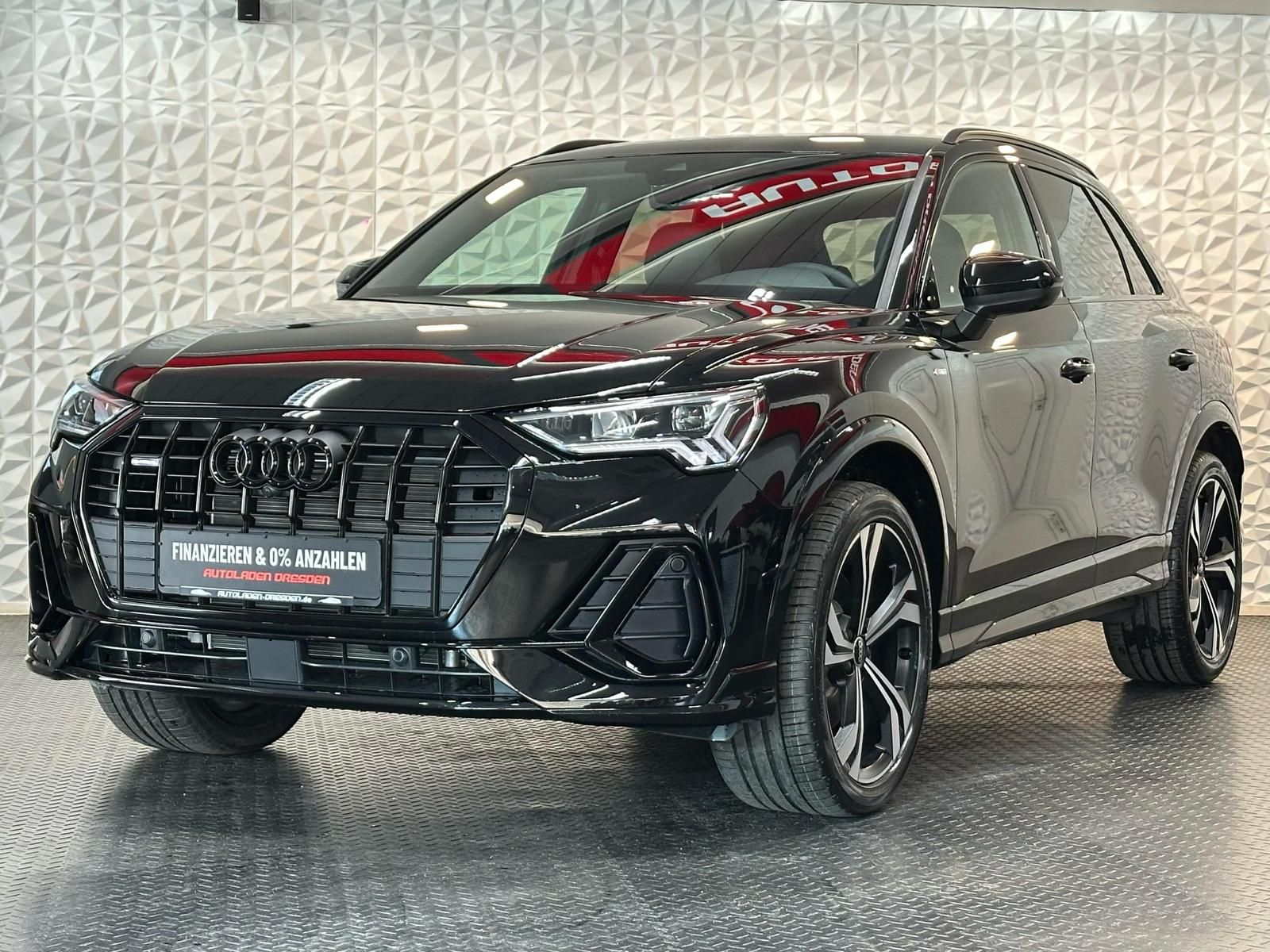 AUDI Q3 40TFSI QUATTRO S LINE LED#AHK#ACC#SPUR#NAVI - Image 4