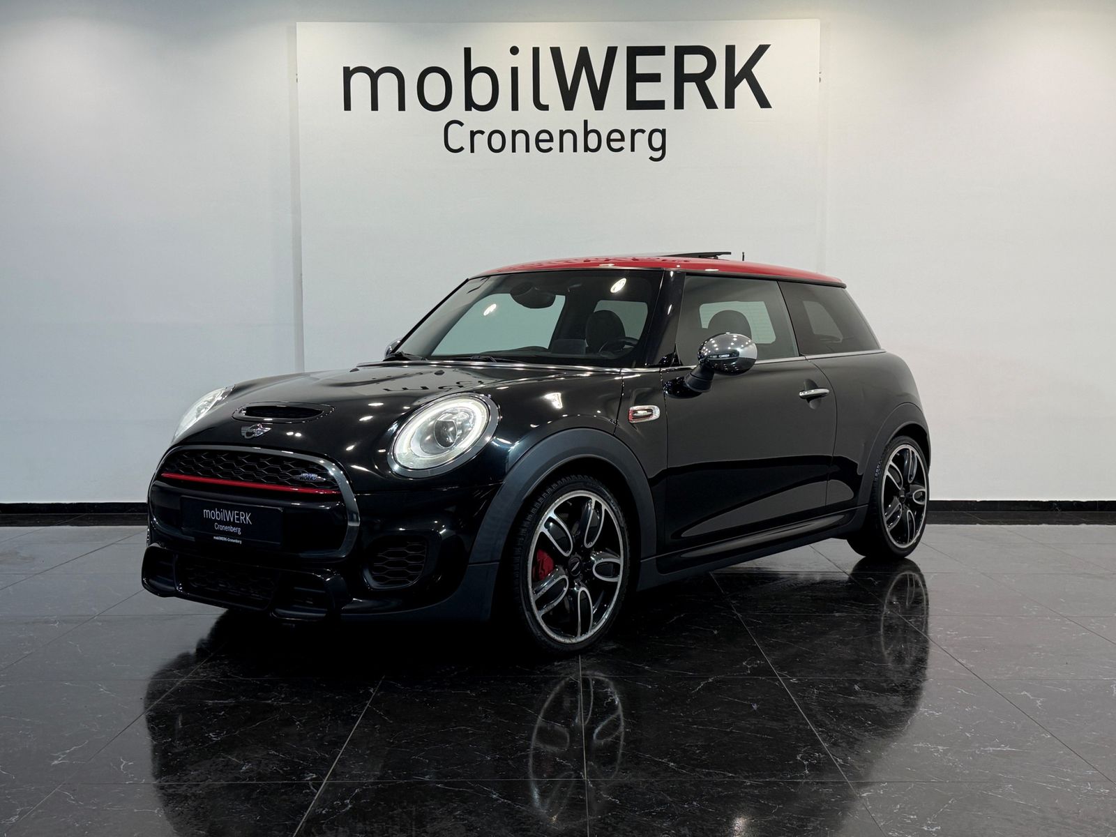 MINI JOHN_COOPER_WORKS