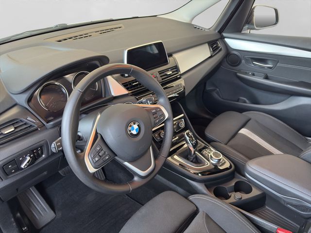 Fahrzeugabbildung BMW 218d Gran Tourer LED+Navi+Kamera+Sportsitze+DAB