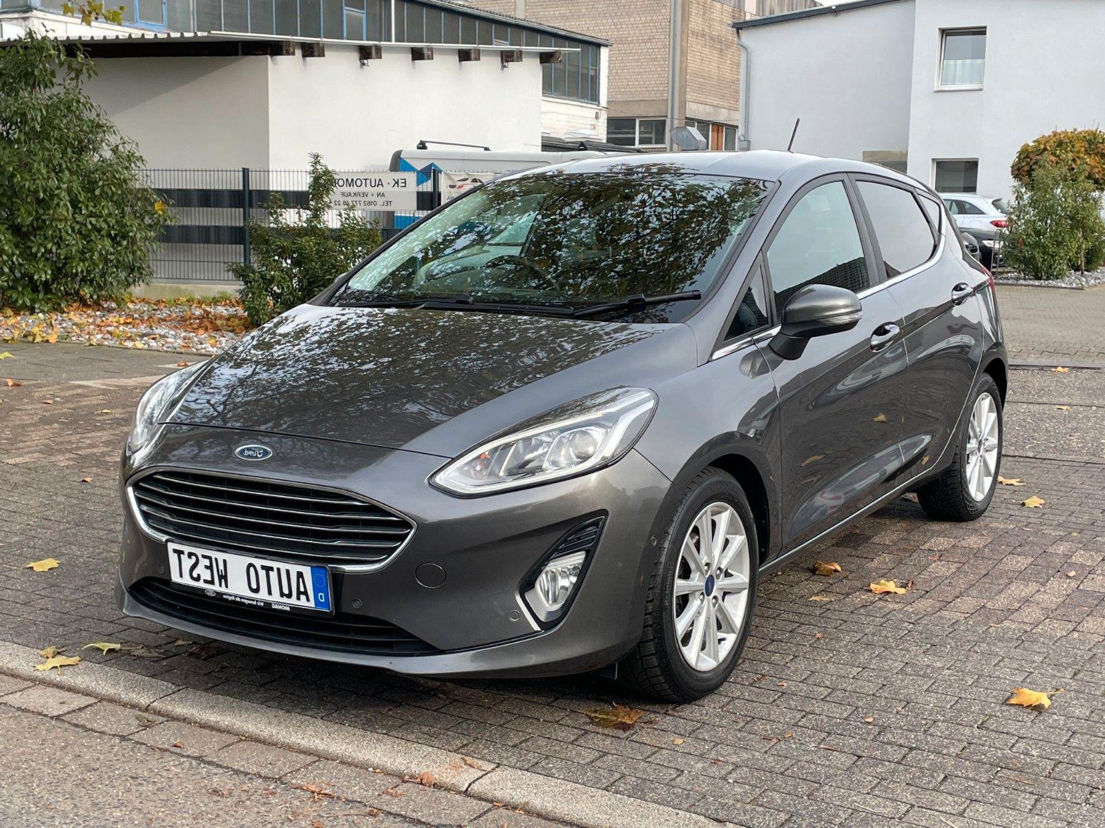 Ford Fiesta Titanium LED-Licht*Navi*Tüv NEU