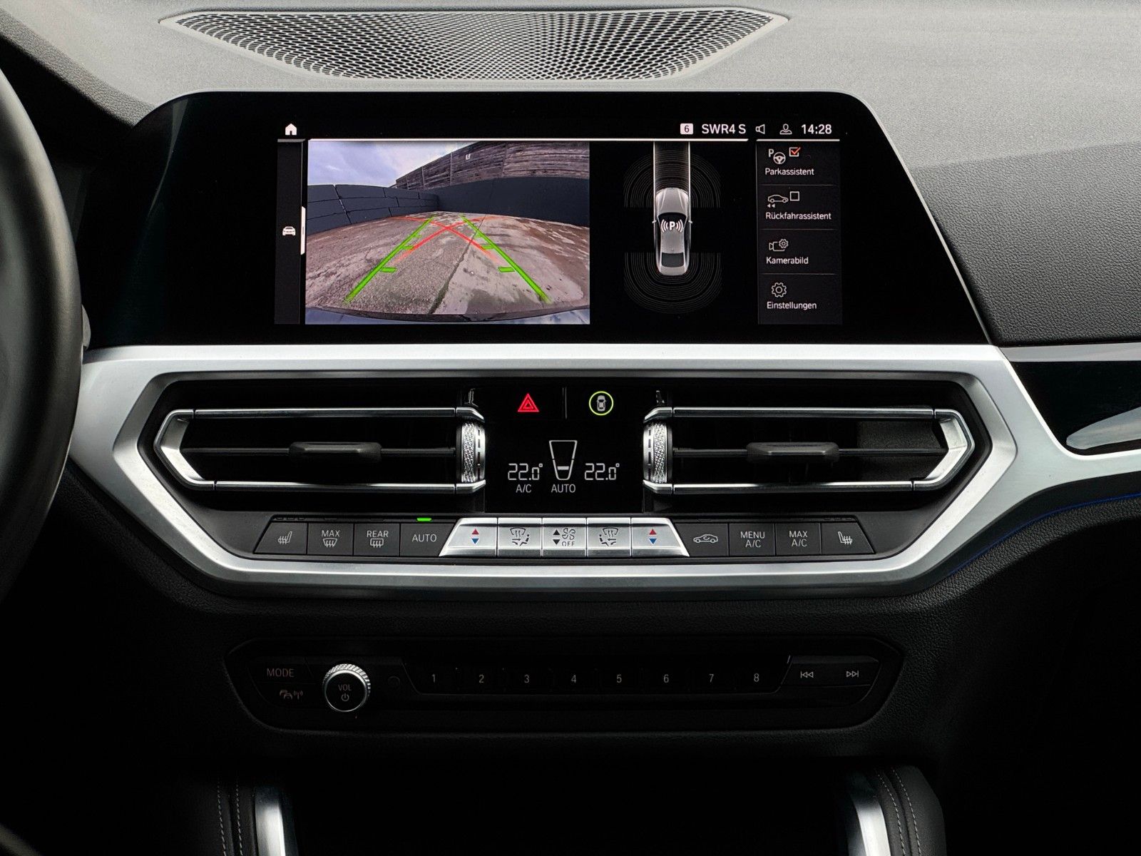 Fahrzeugabbildung BMW 420i G22 Coupé M Sport Leder Memory Kamera ACC