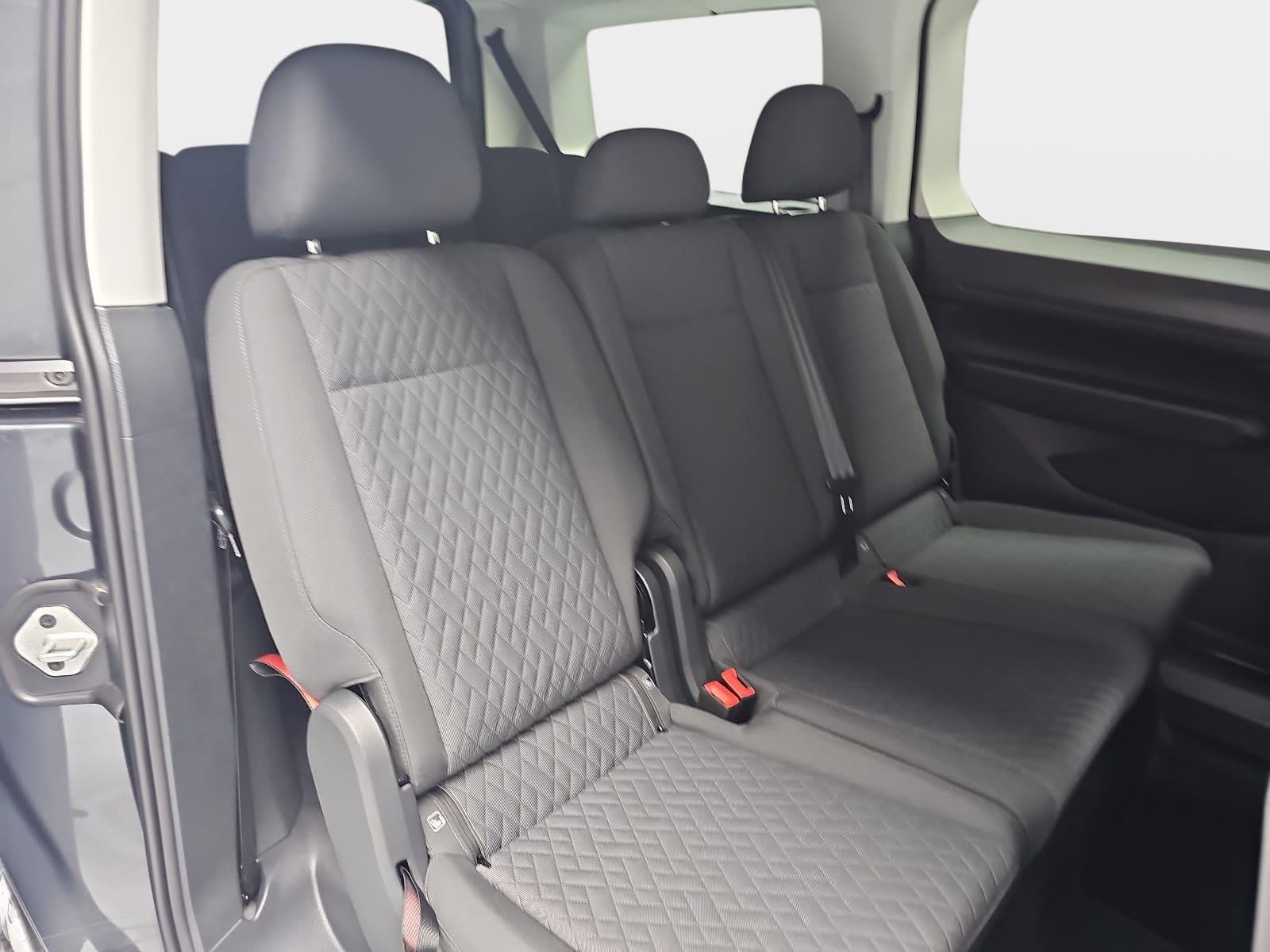 Volkswagen CADDY MAXI 1.5 TSI DSG LIFE APP-CONNECT AHK