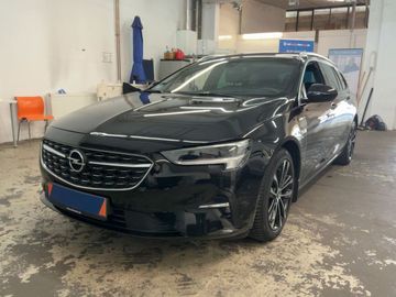 Fotografie Opel Insignia Sports Tourer 2.0 Diesel AT Ultimate